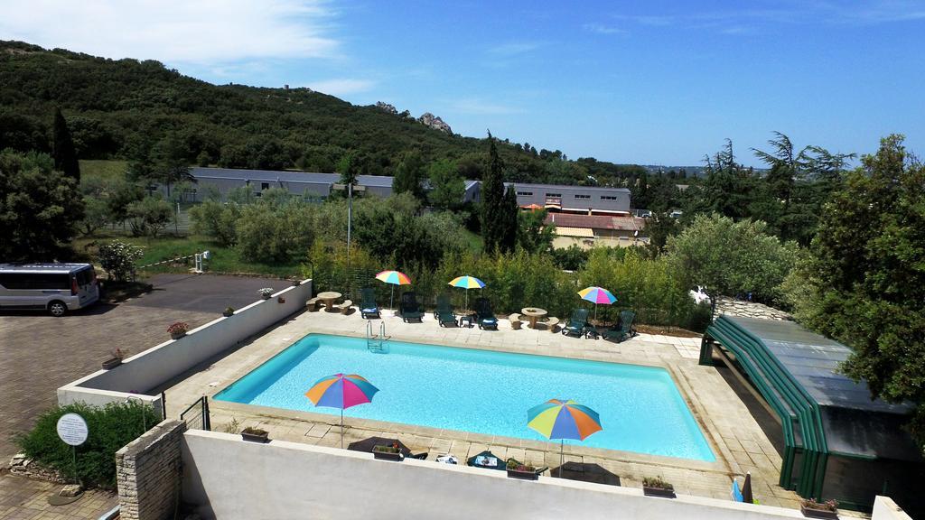 Hotel Le Lagon Rochefort-du-Gard Eksteriør bilde
